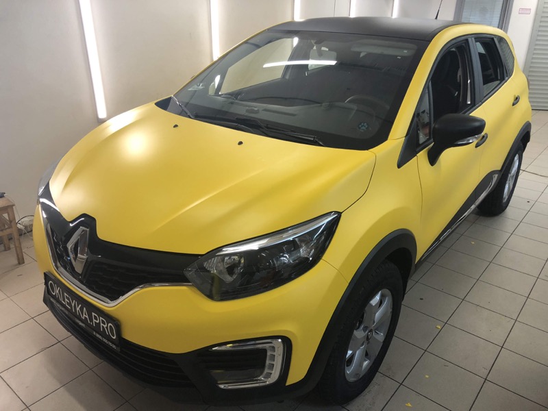 Покрытие авто Renault KAPTUR желтым цветом для получения лицензии такси
