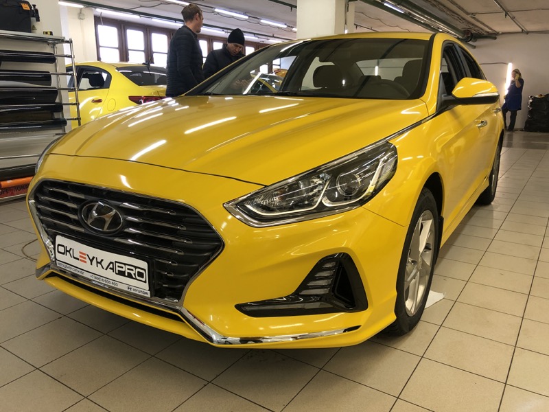 Hyundai Sonata оклейка желтой пленкой такси